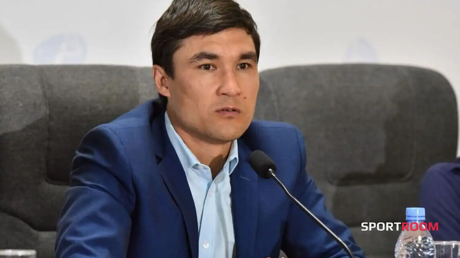 Серік Сәпиев кәсіпқой боксқа шақырған бір миллион доллардан неге бас тартқанын айтты